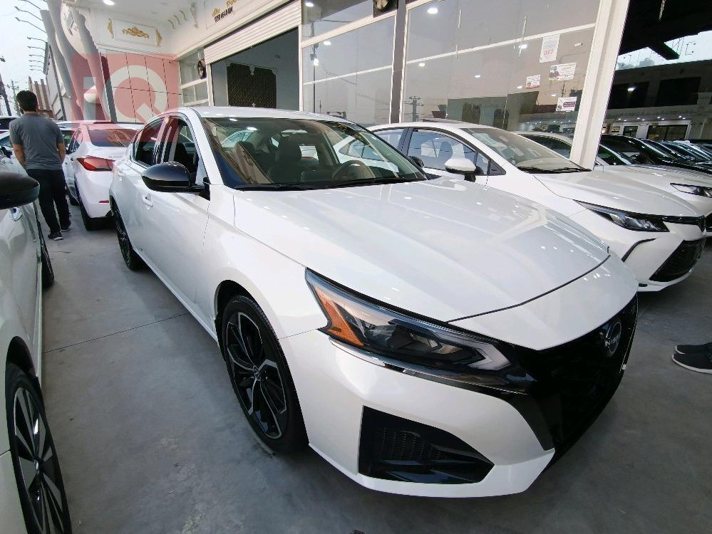 Nissan Altima